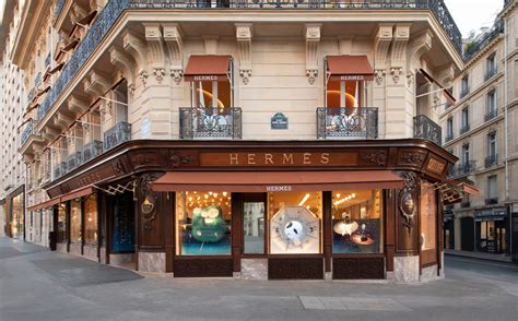 Photos at Hermès París .